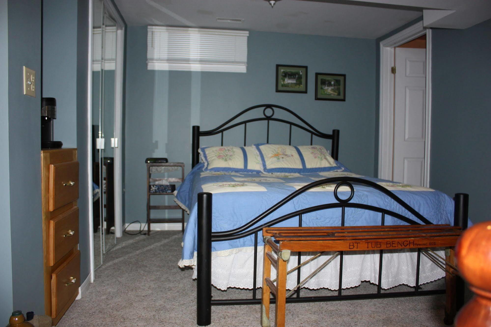 Carrousel Bed & Breakfast Cayuga Esterno foto